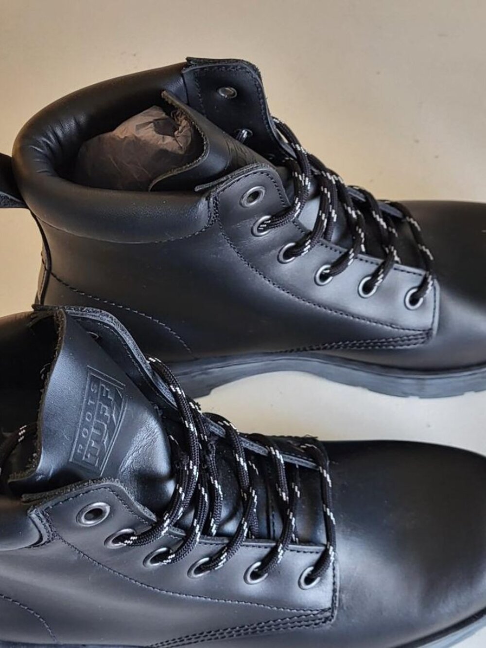 Roots Tuff Boots, Men's size 10, women's size 12, Eur 43. New in box, never worn - Picture 4 of 9